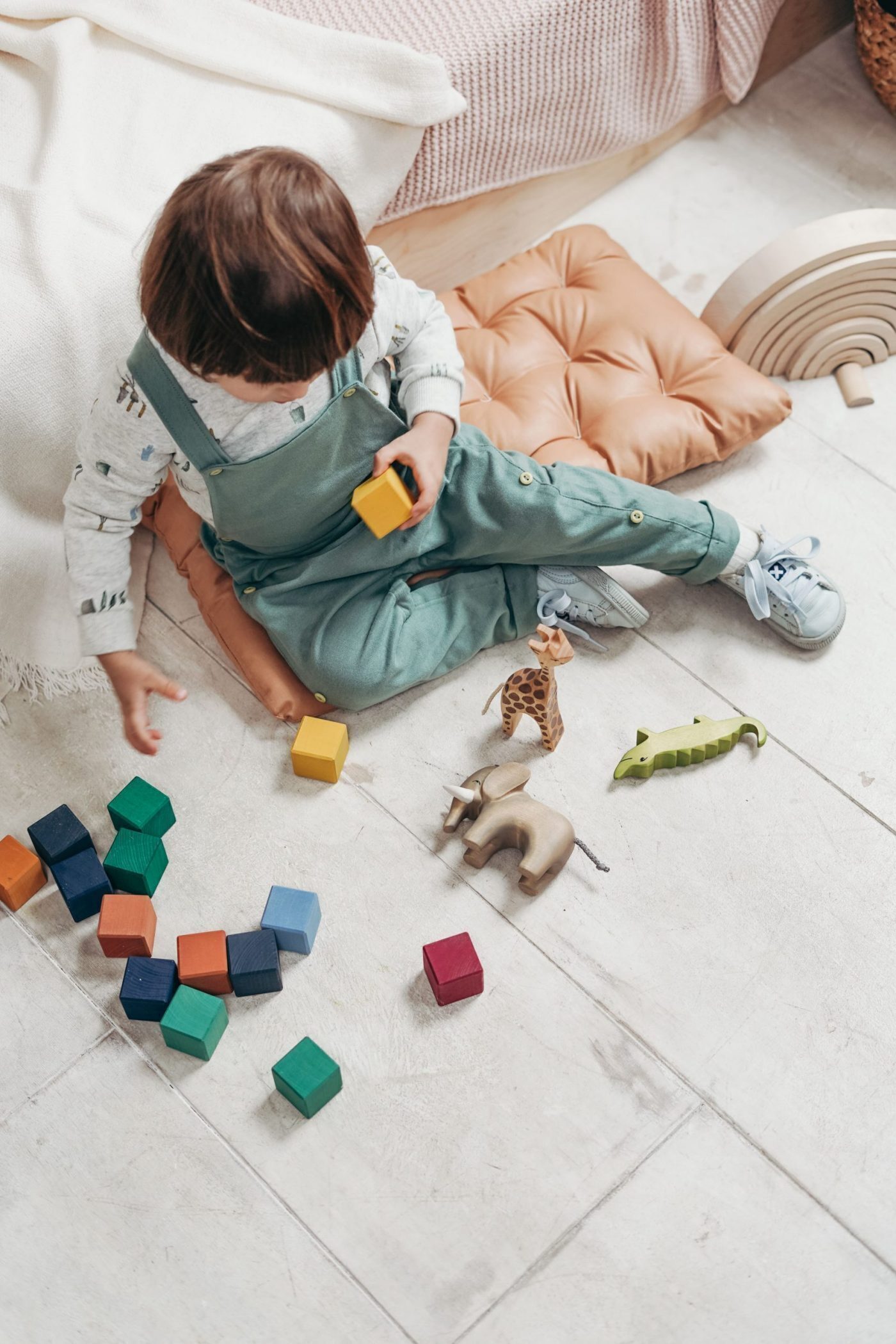 10 đồ chơi cho bé 3 tuổi (trai & gái) giúp trẻ thông minh