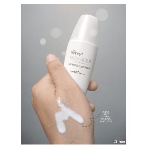 Texture Sữa Chống Nắng, Dưỡng Ẩm Sunplay Skin Aqua UV Moisture Milk SPF